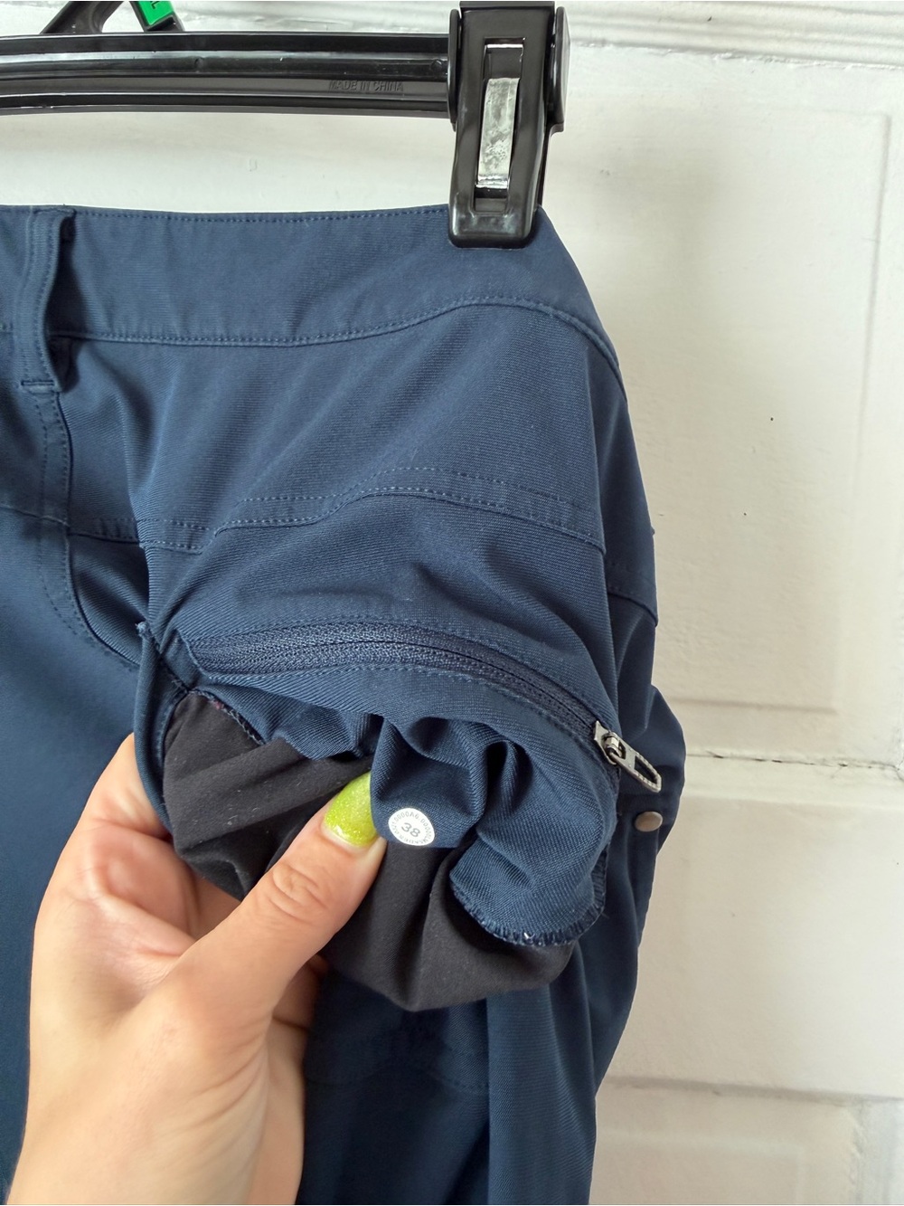 Lululemon ABC Classic Fit Pants Navy Blue Zip Security Pocket Men’s 38 Athletic - Picture 12 of 15